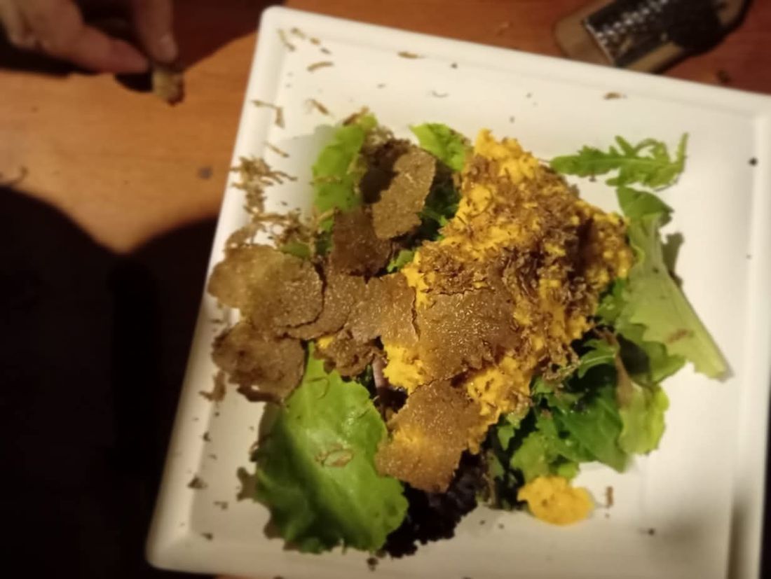 Insalata con lamelle di scorzone